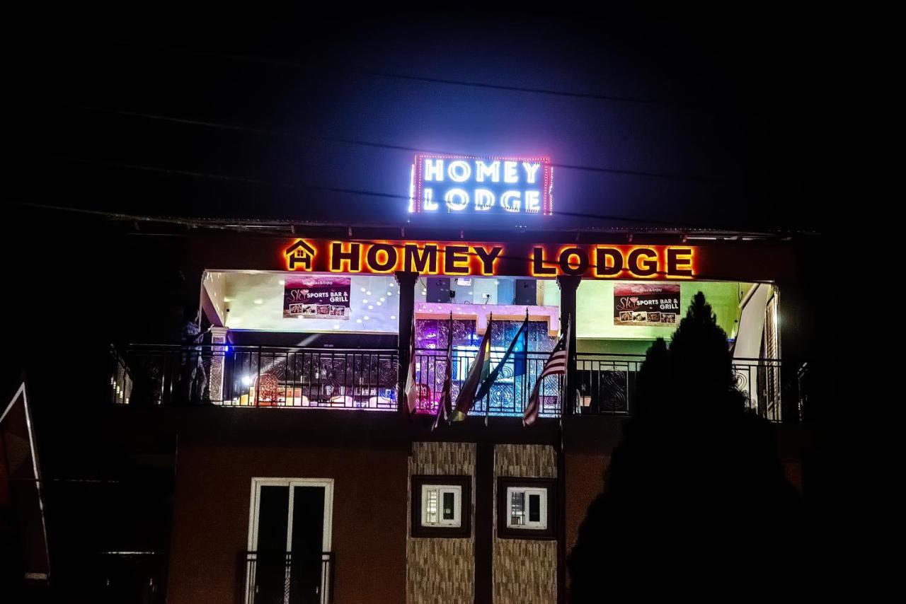 Homey Lodge คูมาซี ภายนอก รูปภาพ