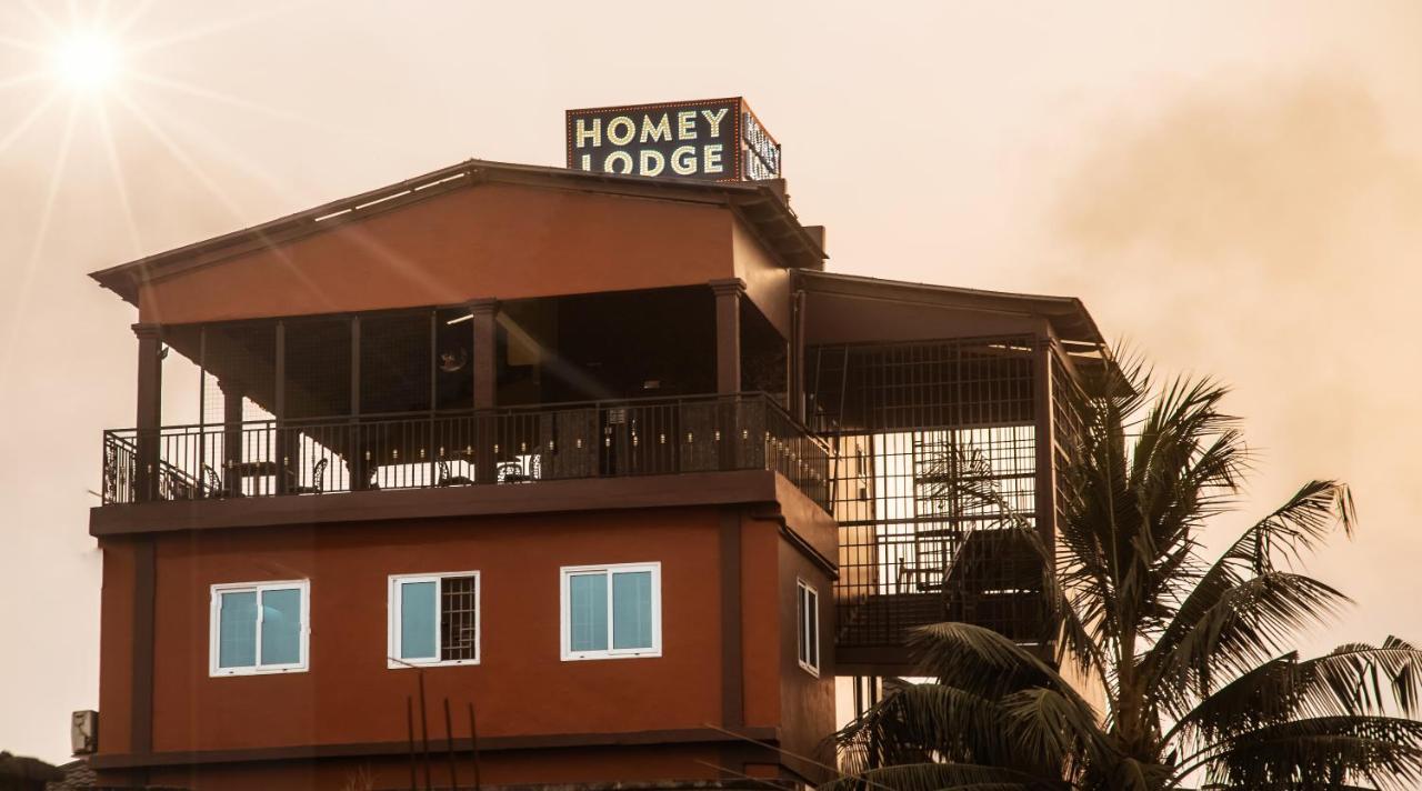 Homey Lodge คูมาซี ภายนอก รูปภาพ